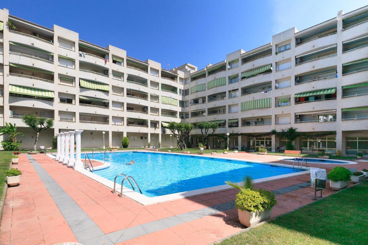 Uhc Marathon Apartments Salou Eksteriør billede