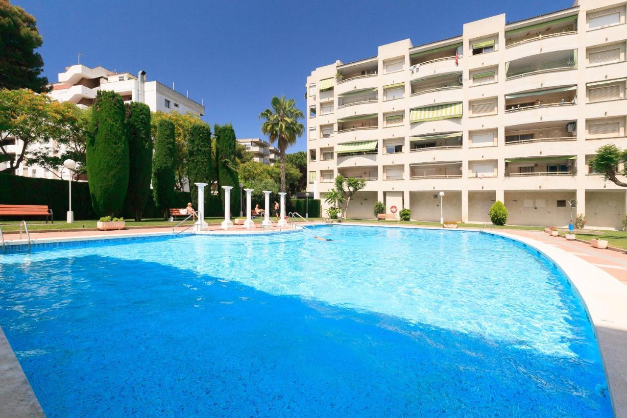 Uhc Marathon Apartments Salou Eksteriør billede